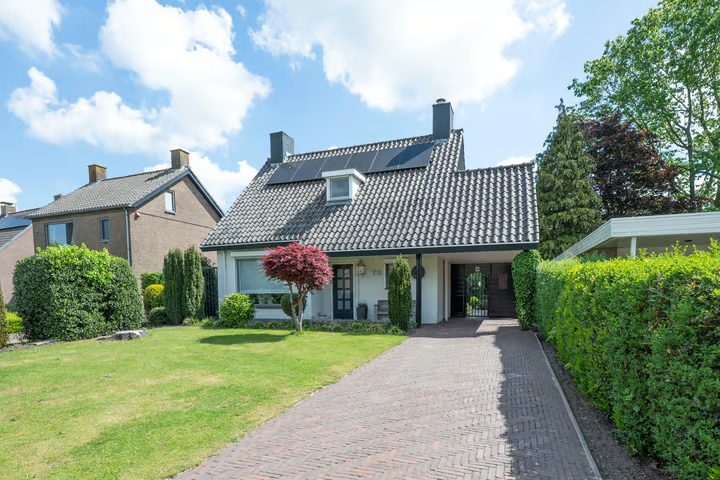 Onze Lieve Vrouwestraat 76, Zegge
