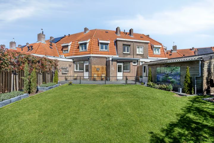 Koningin Regentesselaan 82, Roermond