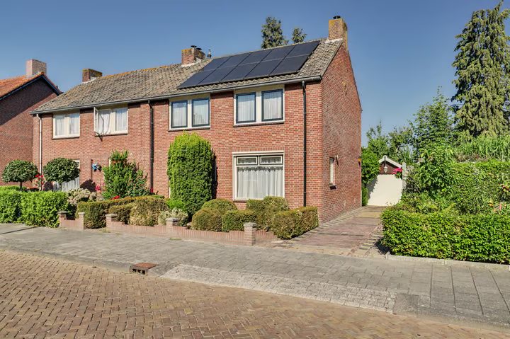 Omschoorweg 7, Raamsdonksveer