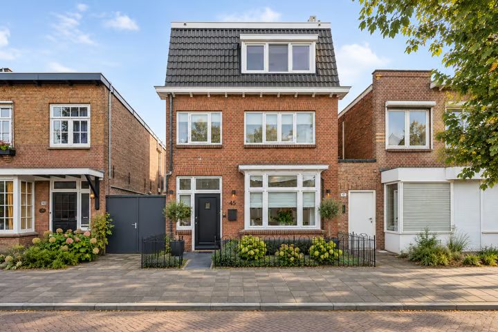 Ploegstraat 145, Breda
