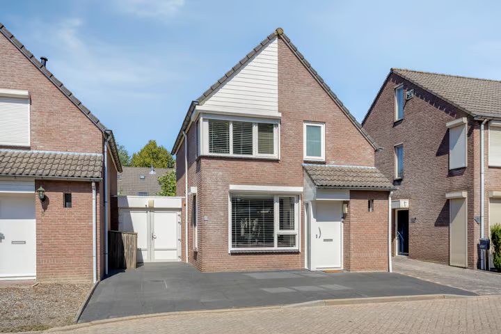 De Heggemus 5, Budel