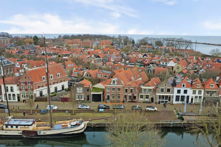 Tussen Hel en Vagevuur 3, Enkhuizen