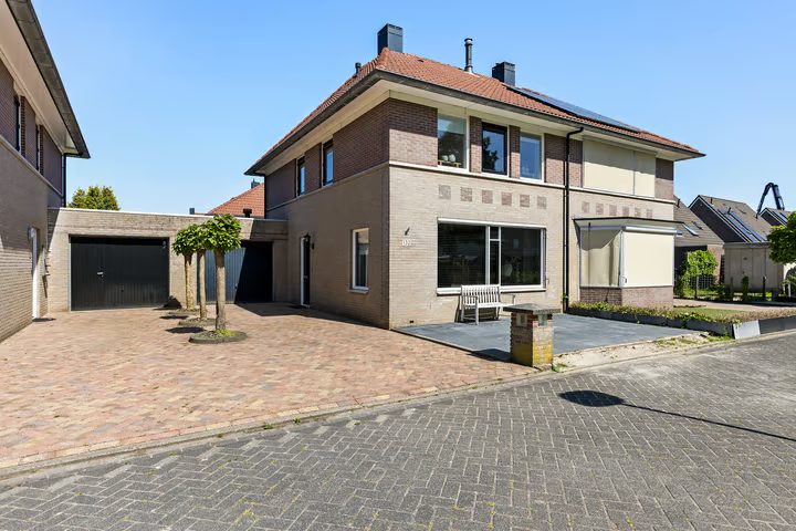 Hanebalken 132, Drachten