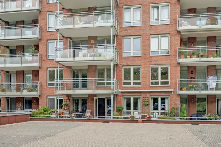 Gilbert van Schoonbekestraat 8, Veenendaal