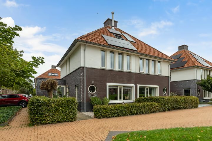 van Berkenstraat 1, Heerenveen
