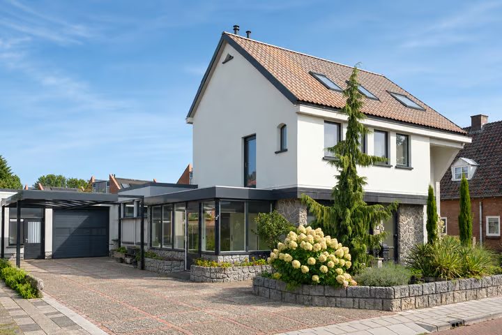 van Laerstraat 4, Ommen