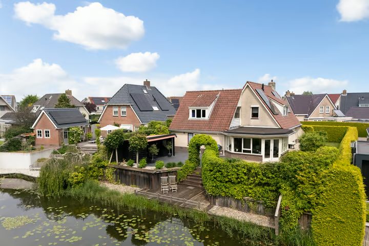 Flecht 8, Dokkum