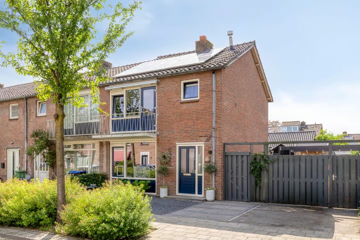 Oranje Nassaustraat 22, Grave