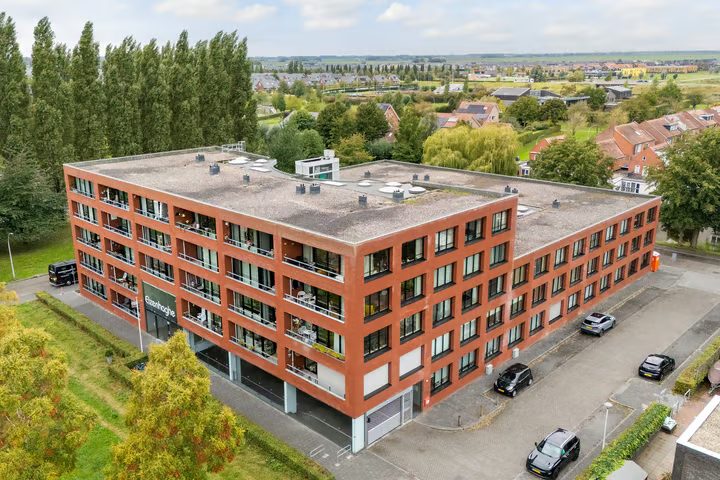 Elzenmos 72, Zwolle