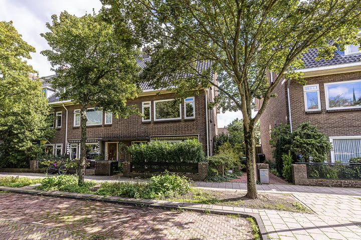 Burggravenlaan 14, Leiden