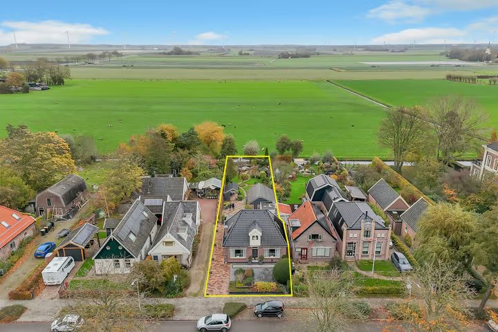 Bosstraat 64, Winkel