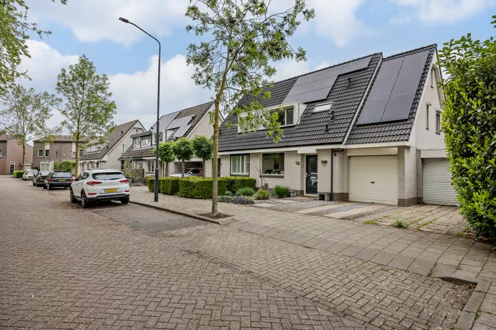 Trekbeemd 73, Oosterhout (NB)