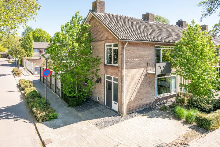 Lupinestraat 1, Uden